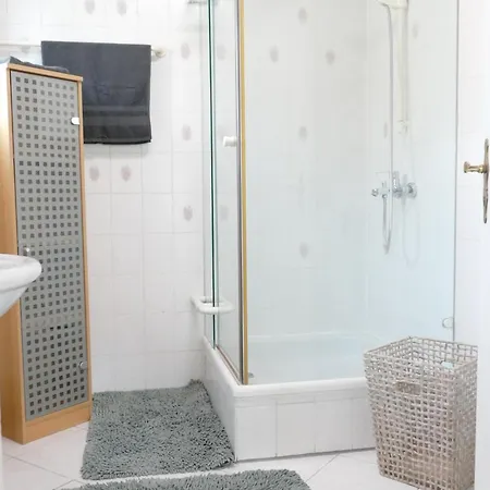 Apartman Grosszuegige Monteurwohnung Leimersheim